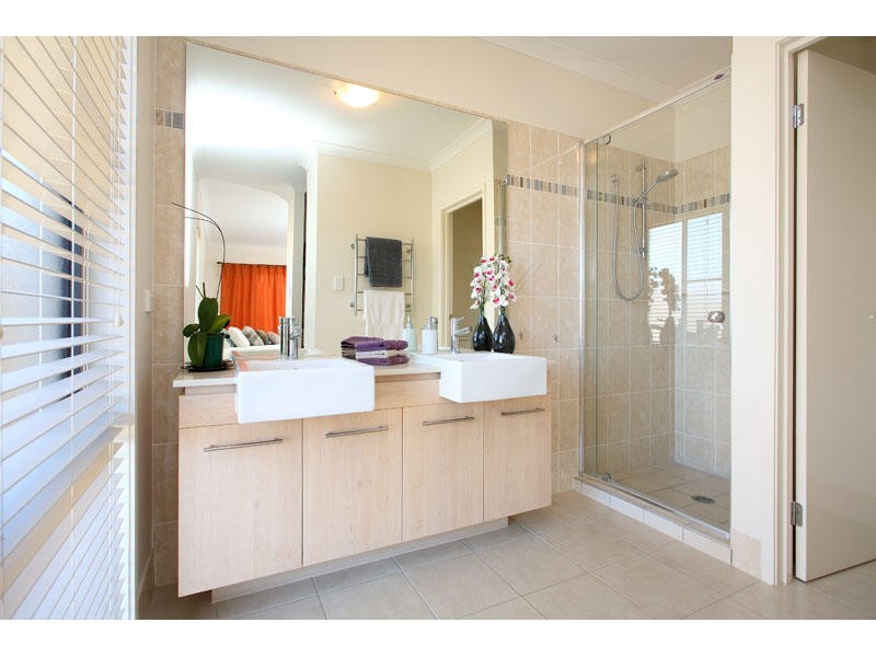 12 Springbrook Place, Moggill QLD 4070